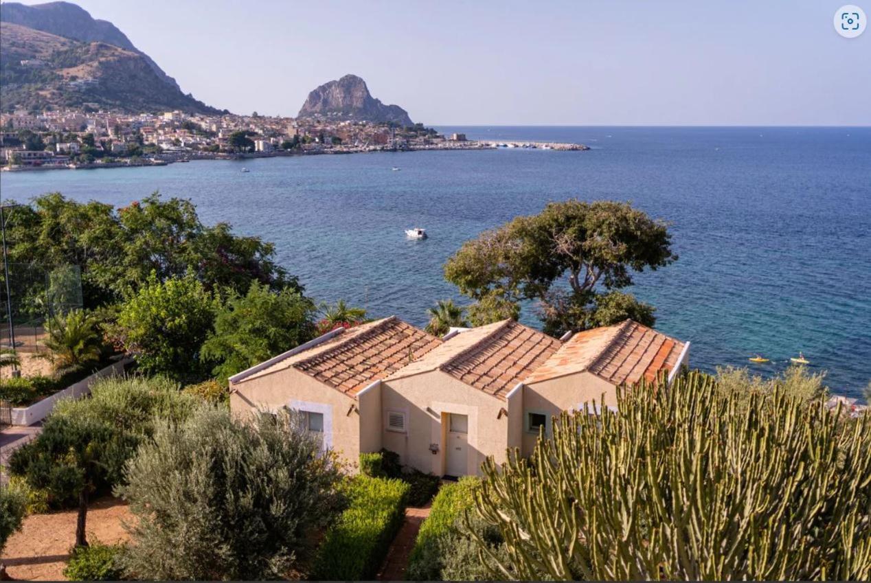 Aparthotel Domina Zagarella Sicily Santa Flavia Exterior foto